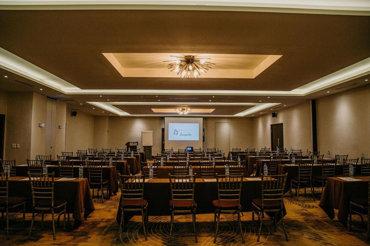 Hotel Calafia Mexicali Kültér fotó