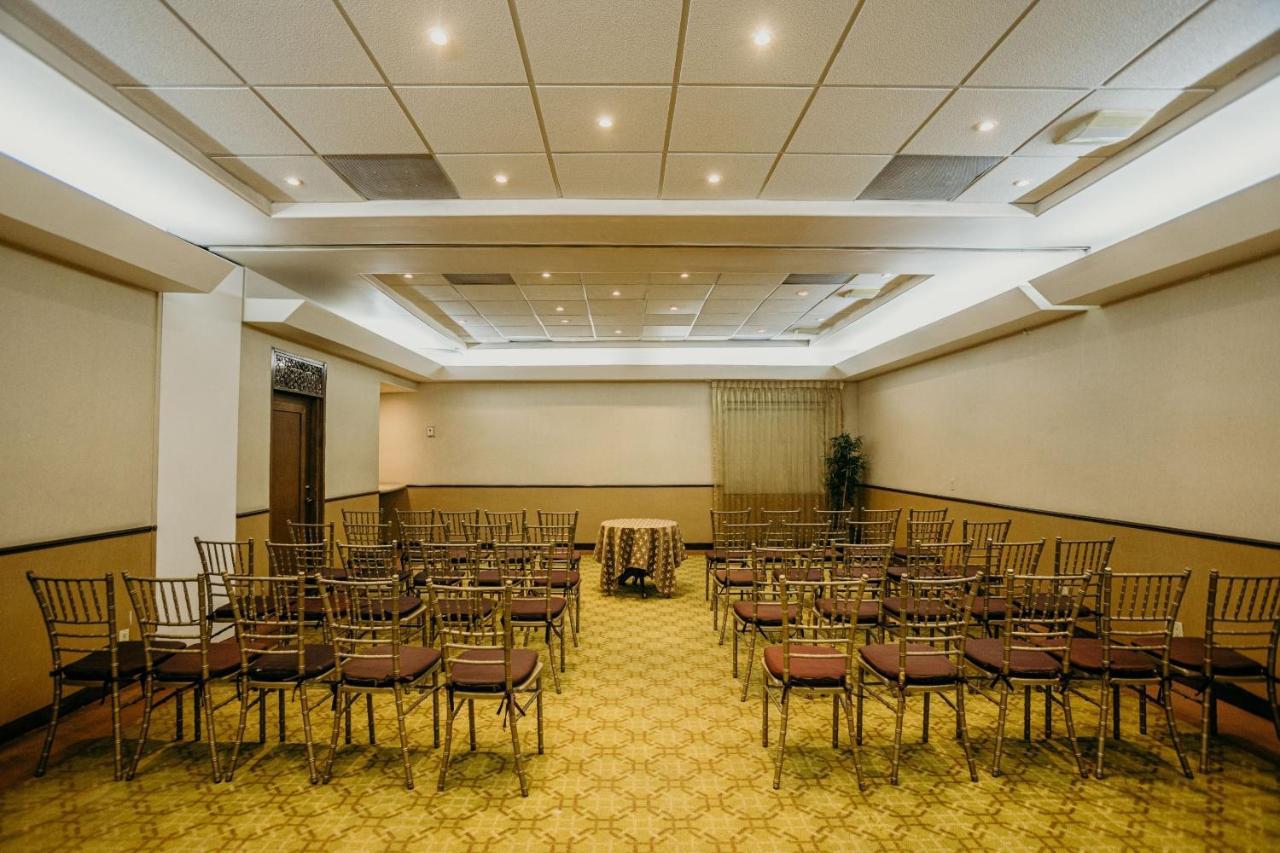 Hotel Calafia Mexicali Kültér fotó