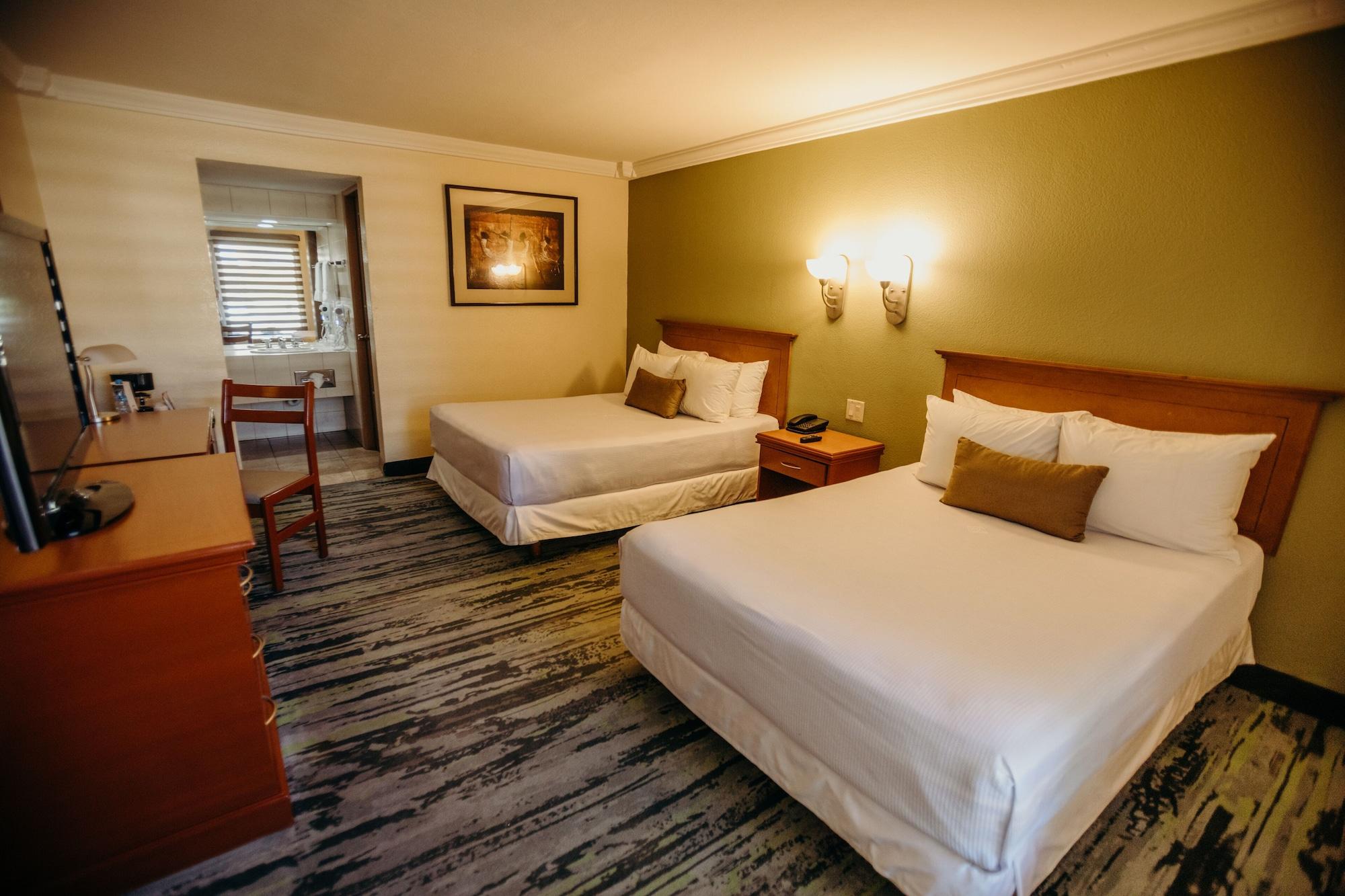 Hotel Calafia Mexicali Kültér fotó
