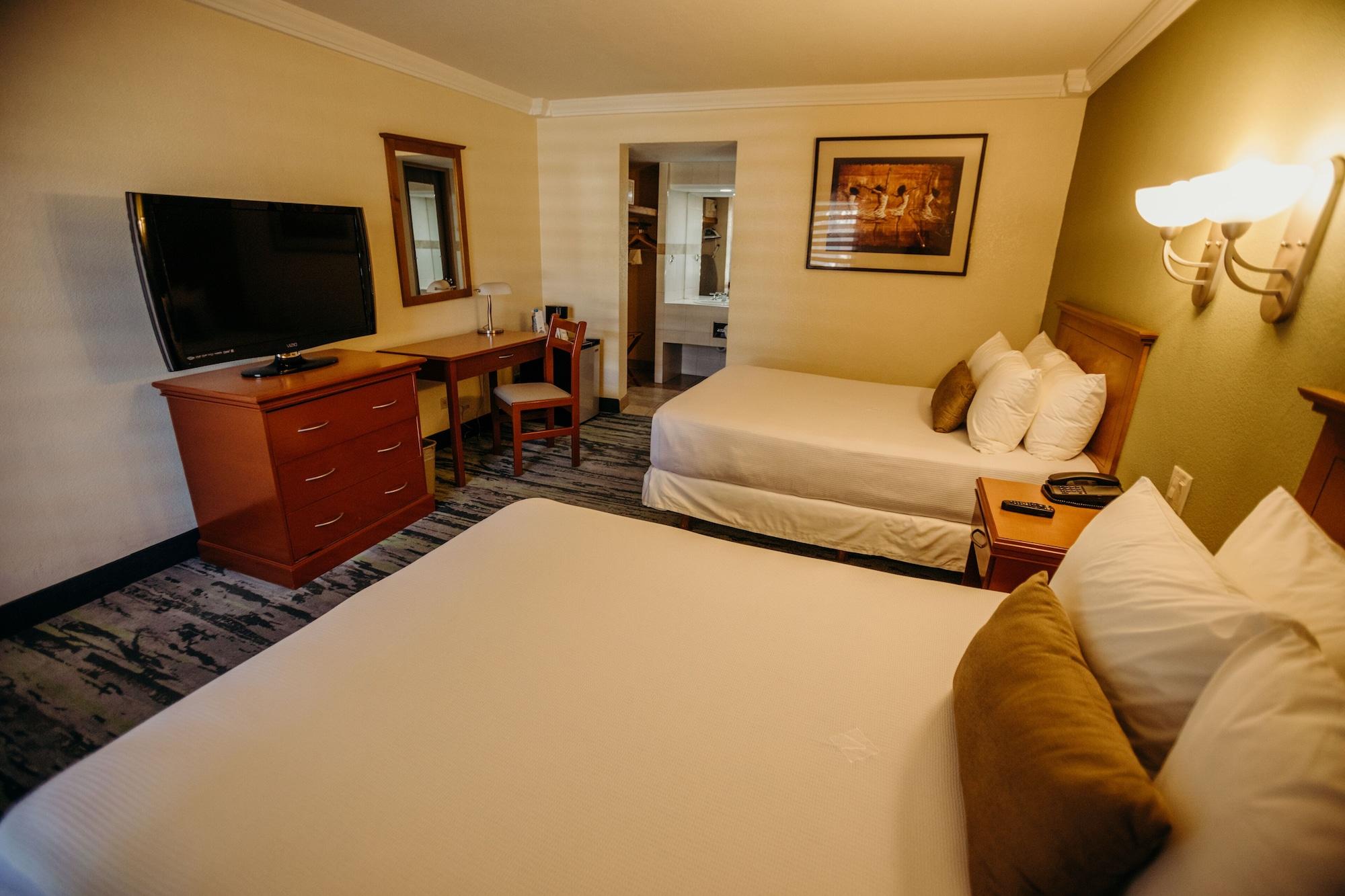 Hotel Calafia Mexicali Kültér fotó