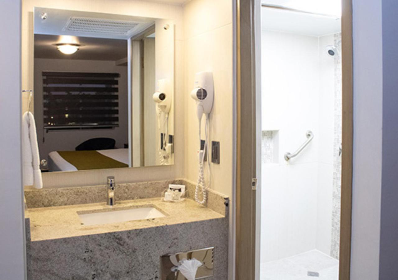 Hotel Calafia Mexicali Kültér fotó